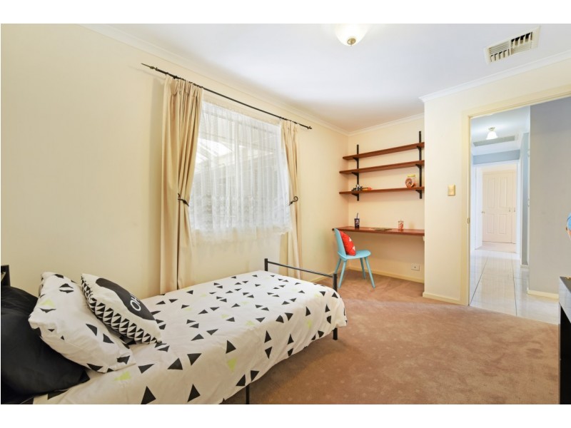 28 Epsilon Close, Woodcroft SA 5162