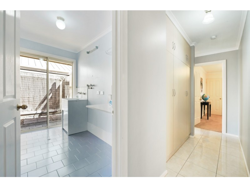 28 Epsilon Close, Woodcroft SA 5162