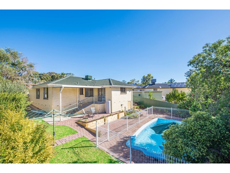 3 Rangeview Road, Happy Valley SA 5159