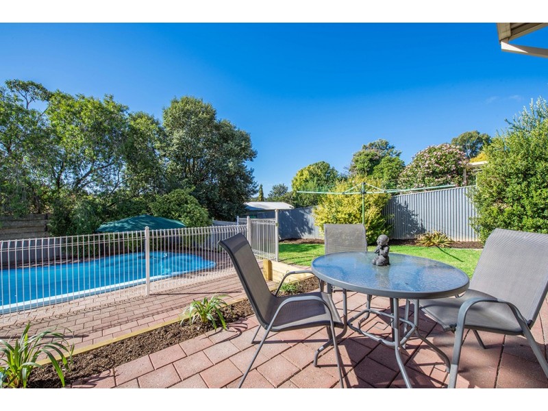 3 Rangeview Road, Happy Valley SA 5159