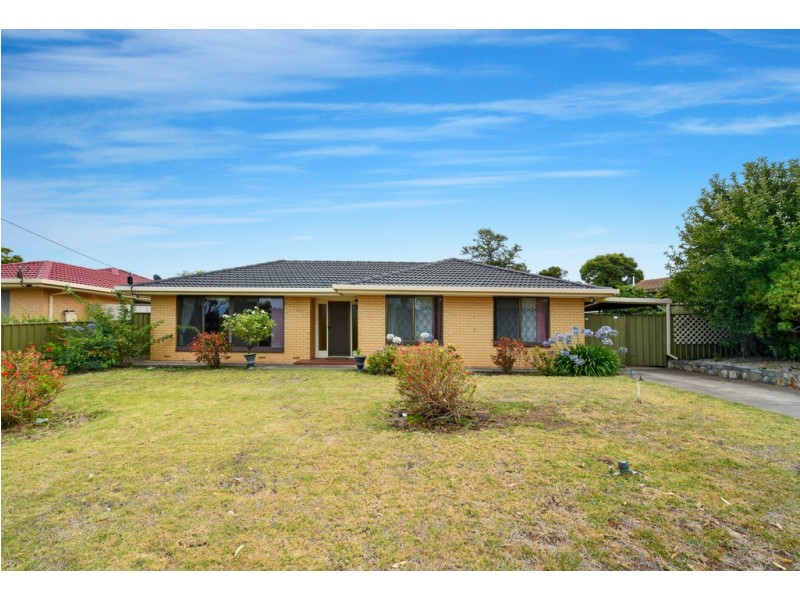 33 Midhurst Avenue, Christie Downs SA 5164