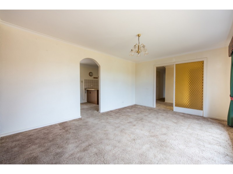 33 Midhurst Avenue, Christie Downs SA 5164