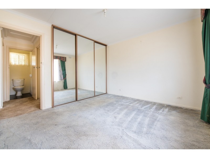 33 Midhurst Avenue, Christie Downs SA 5164