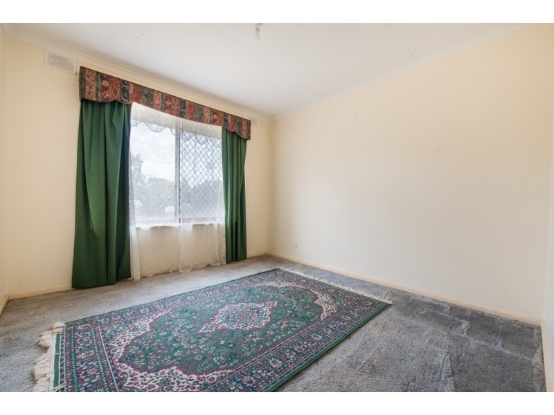 33 Midhurst Avenue, Christie Downs SA 5164