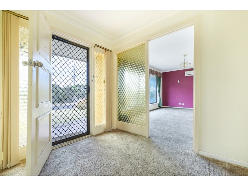 33 Midhurst Avenue, Christie Downs SA 5164