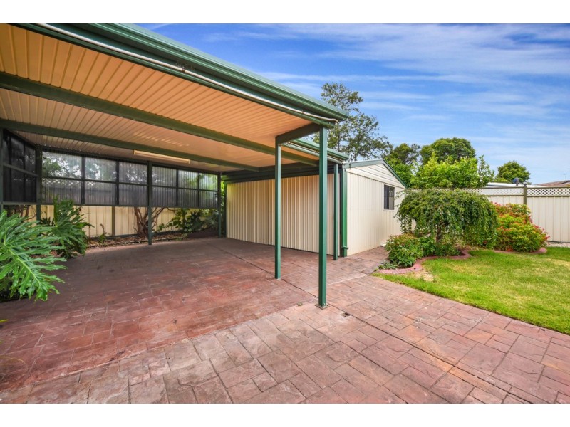 33 Midhurst Avenue, Christie Downs SA 5164