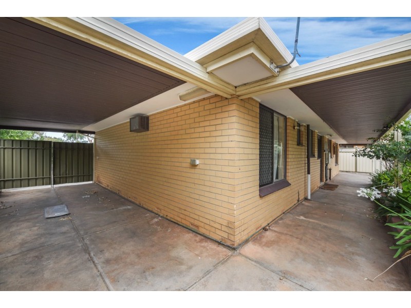 33 Midhurst Avenue, Christie Downs SA 5164