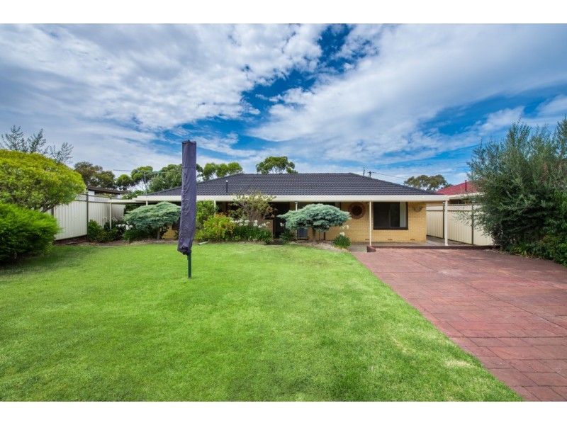 33 Midhurst Avenue, Christie Downs SA 5164