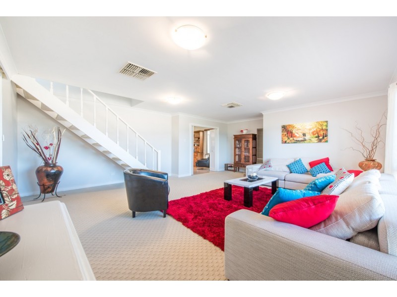 8 Chelsea Avenue, Flagstaff Hill SA 5159