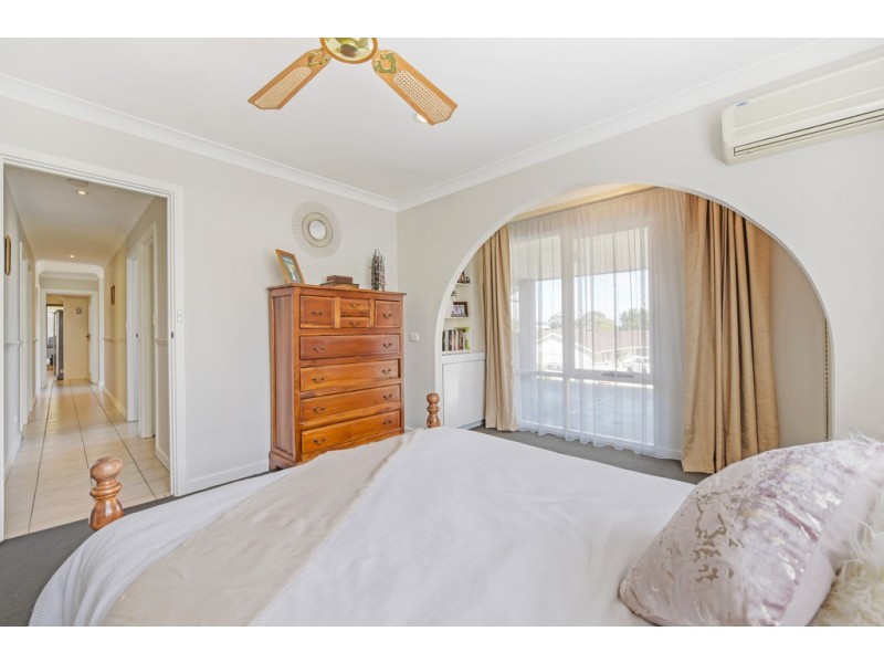 8 Chelsea Avenue, Flagstaff Hill SA 5159