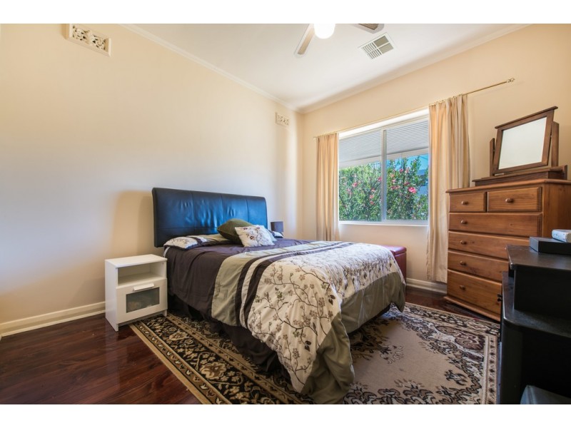 29 Dingera Avenue, North Plympton SA 5037