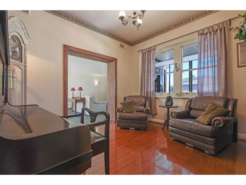 29 Dingera Avenue, North Plympton SA 5037