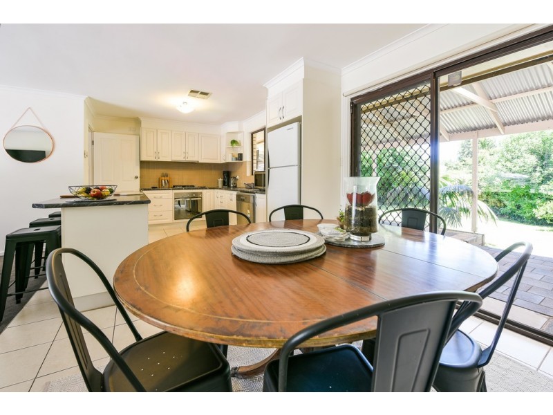 8 Wyoming Way, Happy Valley SA 5159