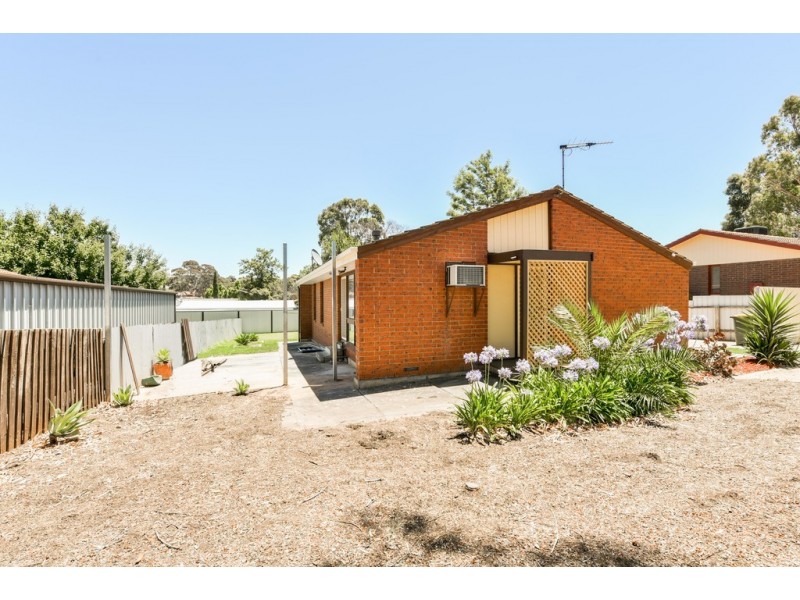 37 Hagen Crescent, Hackham West SA 5163
