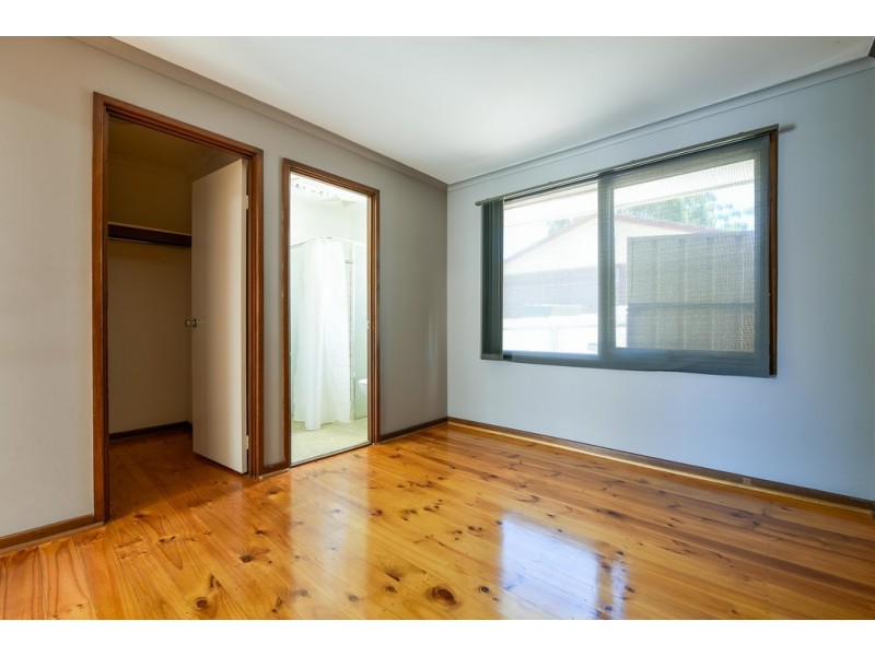 37 Hagen Crescent, Hackham West SA 5163