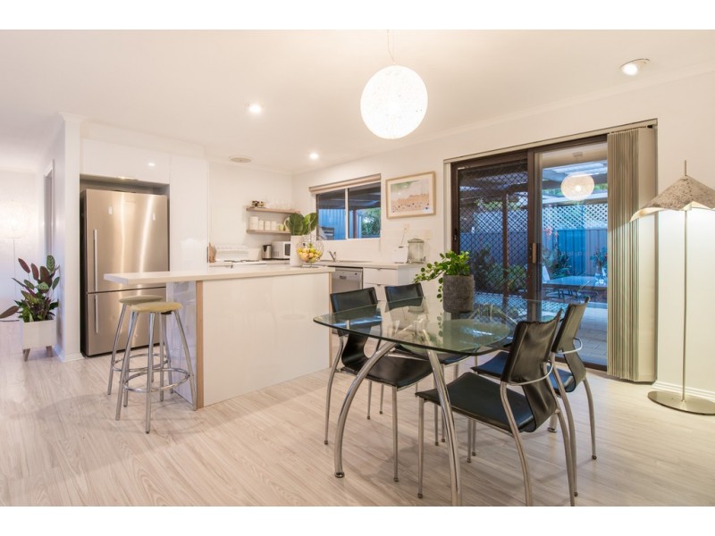 25 Freeman Avenue, Morphett Vale SA 5162