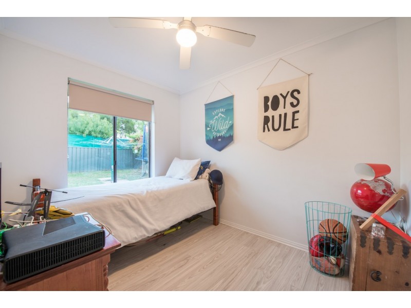 25 Freeman Avenue, Morphett Vale SA 5162