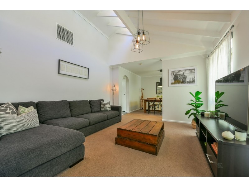 58 Manning Road, Aberfoyle Park SA 5159