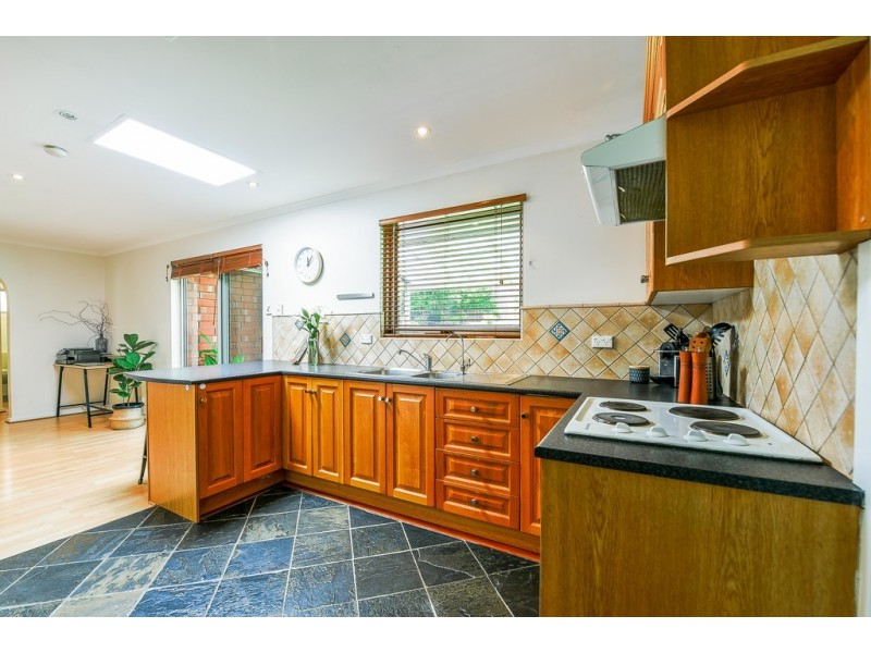 58 Manning Road, Aberfoyle Park SA 5159