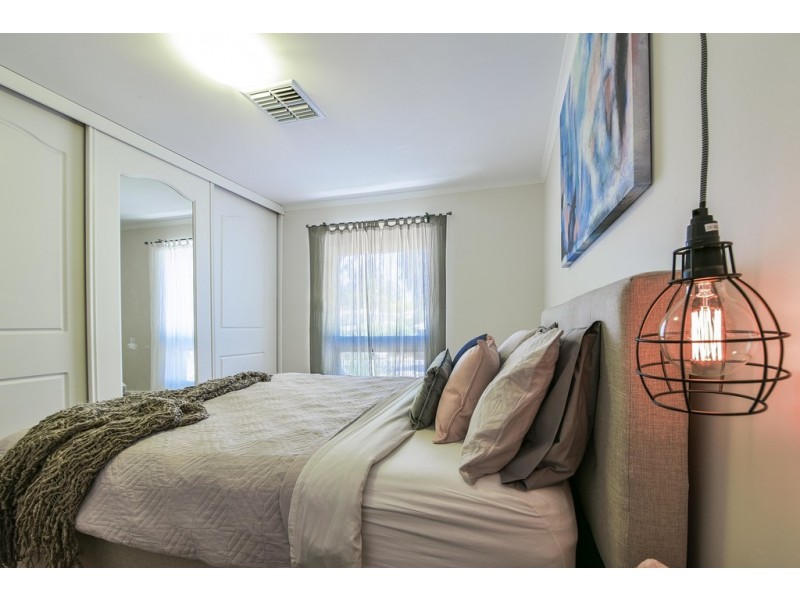 58 Manning Road, Aberfoyle Park SA 5159