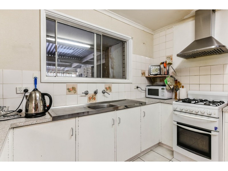 9 Ian Court, Happy Valley SA 5159