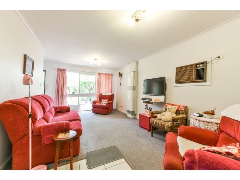 9 Ian Court, Happy Valley SA 5159