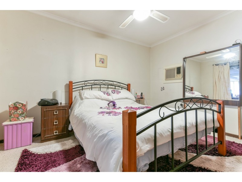 9 Ian Court, Happy Valley SA 5159