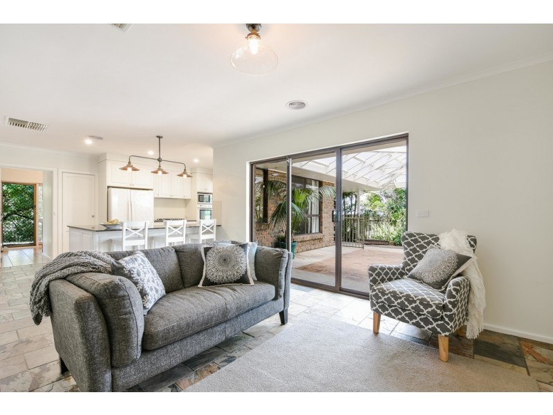 21 Hui Hui Drive, Happy Valley SA 5159