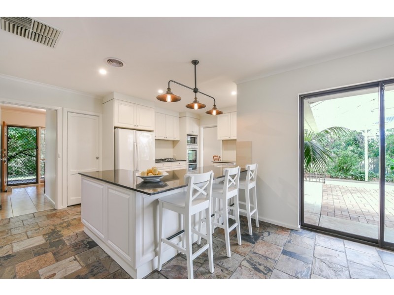 21 Hui Hui Drive, Happy Valley SA 5159