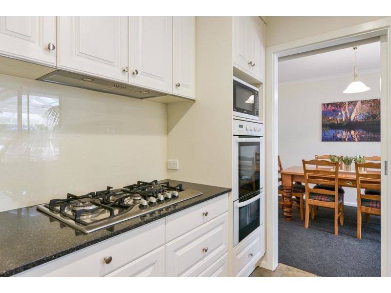 21 Hui Hui Drive, Happy Valley SA 5159