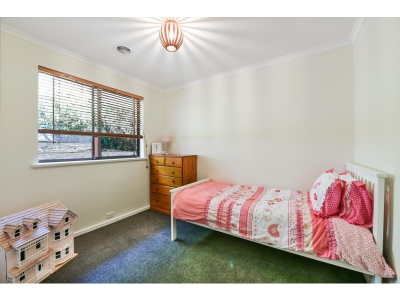21 Hui Hui Drive, Happy Valley SA 5159