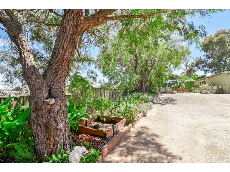 21 Hui Hui Drive, Happy Valley SA 5159