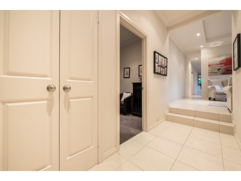 28 New York Road, Aberfoyle Park SA 5159