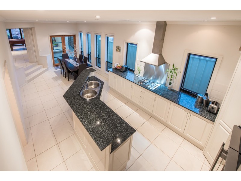 28 New York Road, Aberfoyle Park SA 5159