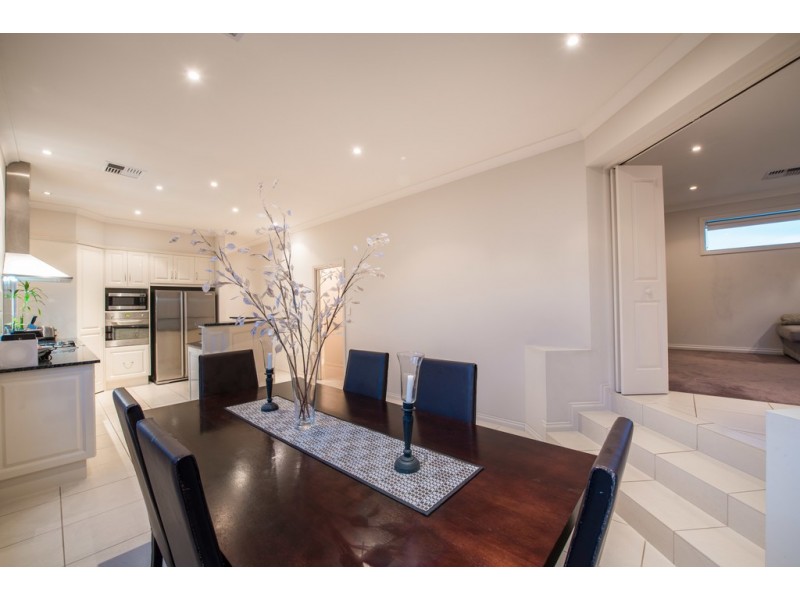 28 New York Road, Aberfoyle Park SA 5159