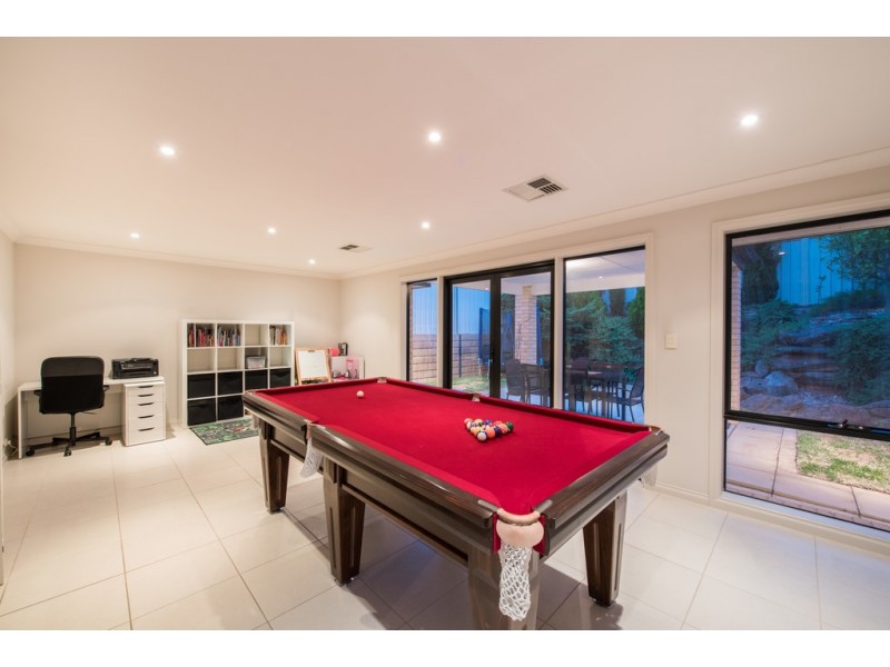 28 New York Road, Aberfoyle Park SA 5159