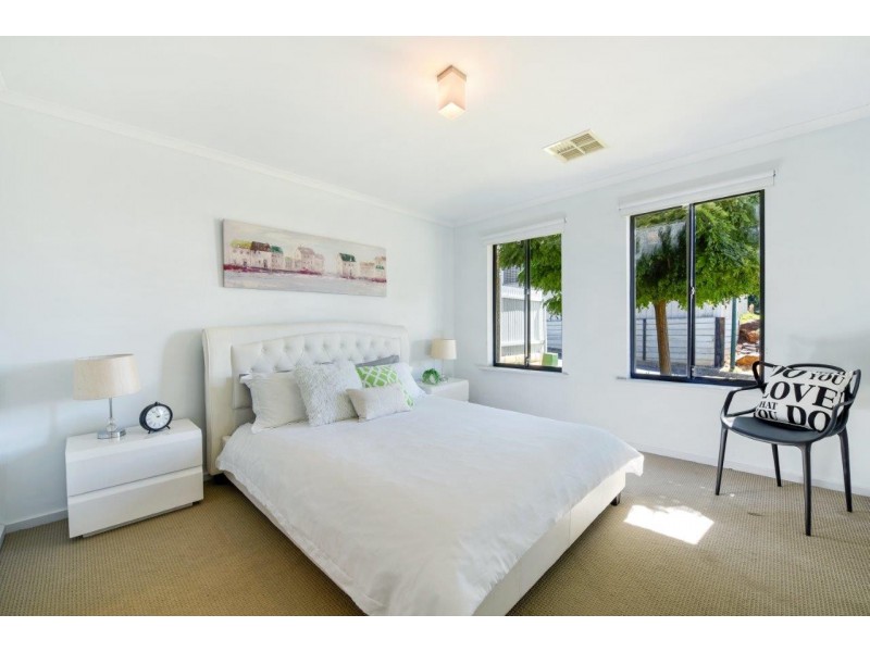 5 Marin Court, Aberfoyle Park SA 5159