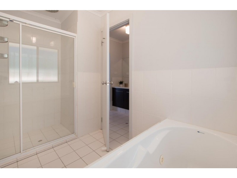 5 Marin Court, Aberfoyle Park SA 5159