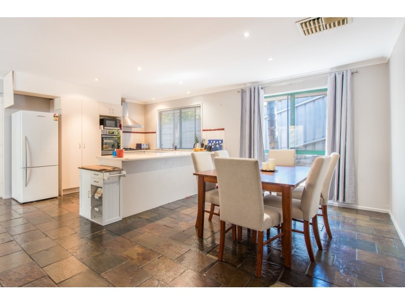 16 Leichardt Street, Woodcroft SA 5162