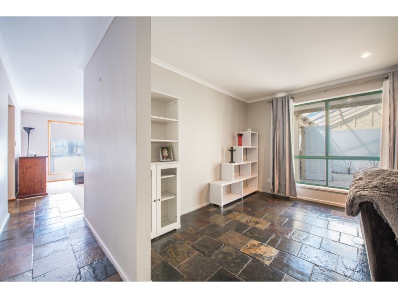 16 Leichardt Street, Woodcroft SA 5162