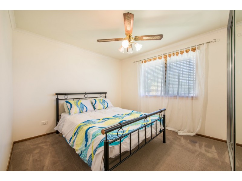 16 Leichardt Street, Woodcroft SA 5162