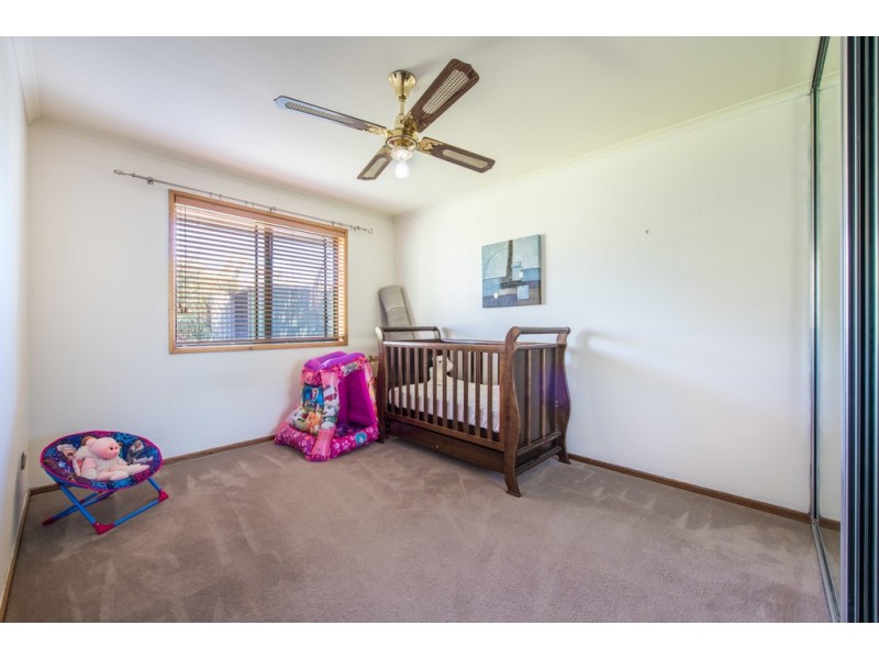 16 Leichardt Street, Woodcroft SA 5162