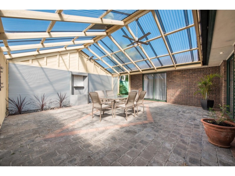 16 Leichardt Street, Woodcroft SA 5162