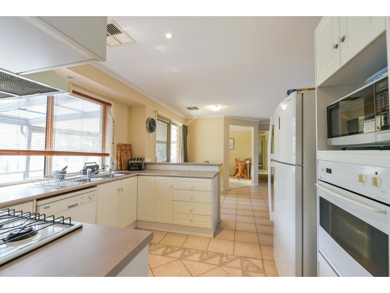 47 Greenfield Rise, Aberfoyle Park SA 5159