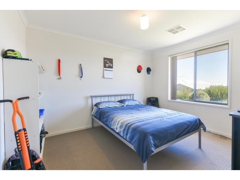 67 Esperance Boulevard, Seaford Rise SA 5169