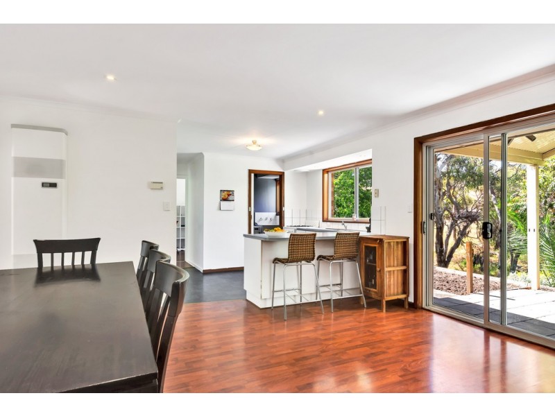 7 Marina Court, Hallett Cove SA 5158