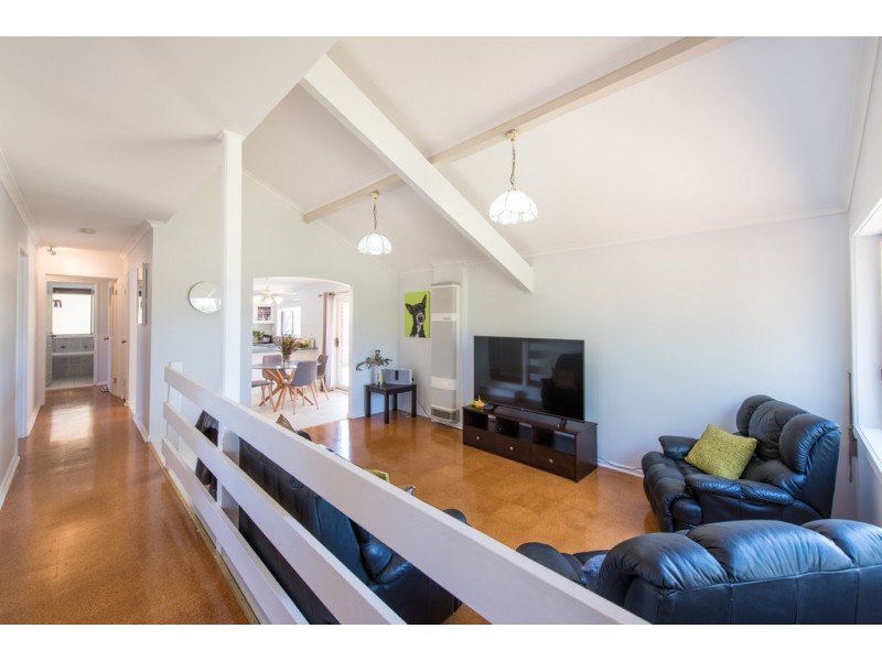 8 Tucker Court, Trott Park SA 5158