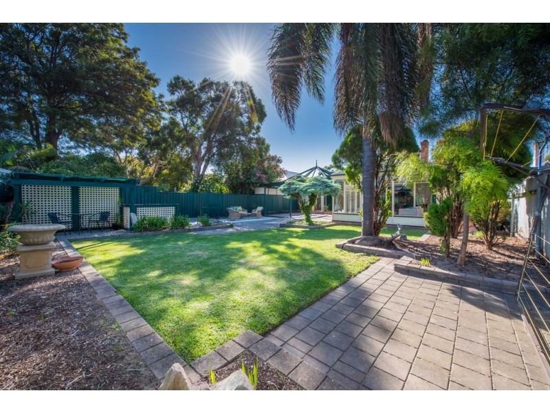 26 Golflands Terrace, Glenelg North SA 5045