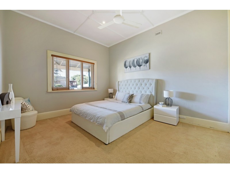 26 Golflands Terrace, Glenelg North SA 5045