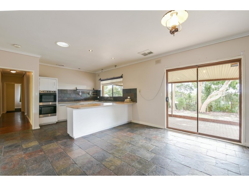 2 Ferguson Avenue, Reynella East SA 5161